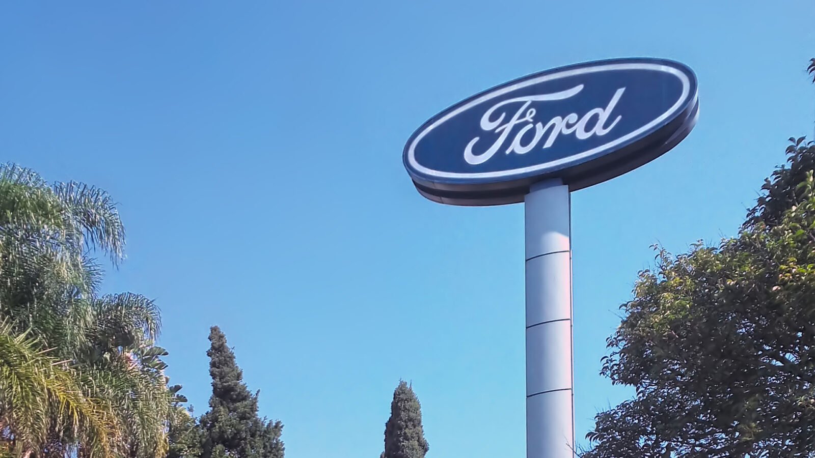 Ford faz acordo e vai devolver