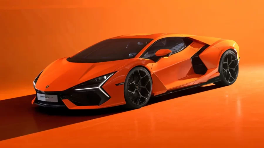 Lamborghini Revuelto é substituto do Aventador